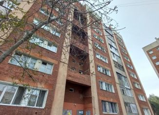 Продается многокомнатная квартира, 66 м2, Омск, улица Челюскинцев, 102к1