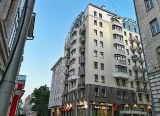 Сдается в аренду двухкомнатная квартира, 65 м2, Москва, Старомонетный переулок, метро Третьяковская