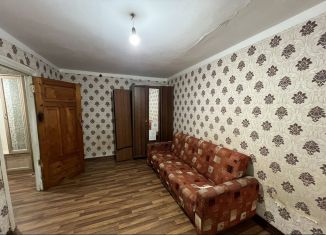 Сдается в аренду однокомнатная квартира, 40 м2, Дагестан, улица Магомета Гаджиева, 192