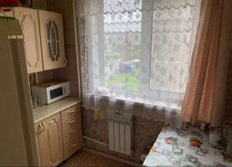 Продажа 3-комнатной квартиры, 60 м2, Первоуральск, улица Карбышева, 8