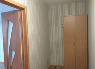 Сдаю 1-комнатную квартиру, 50 м2, Кыштым, улица Горелова