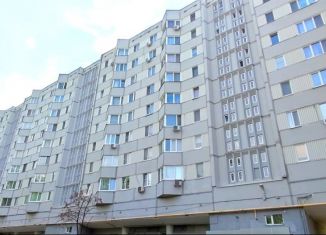 Трехкомнатная квартира на продажу, 70 м2, Татарстан, улица Маршала Чуйкова, 9