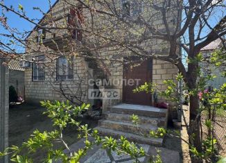 Продается дом, 200 м2, посёлок городского типа Семендер, Гунибская улица, 55