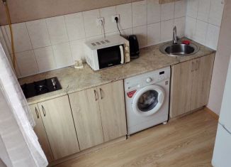 Сдаю в аренду однокомнатную квартиру, 30 м2, Сызрань, Советская улица, 101