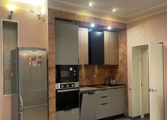 Сдам 2-ком. квартиру, 62 м2, Москва, Садовая-Черногрязская улица, 16-18с1, метро Чистые пруды