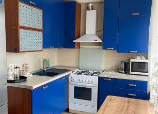 Сдача в аренду 2-ком. квартиры, 49 м2, Сочи, улица Ульянова, 101, микрорайон Черемушки