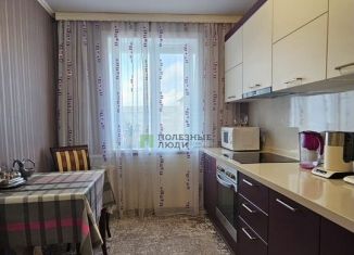 Продаю трехкомнатную квартиру, 57.1 м2, Благовещенск, Трудовая улица, 38