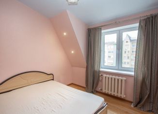 Продается трехкомнатная квартира, 68.5 м2, село Михайловка, Коммунистическая улица, 22