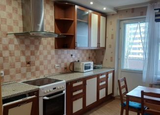 Сдача в аренду 2-ком. квартиры, 67 м2, Реутов, Молодёжная улица, 4