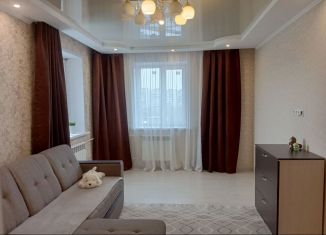 Сдается двухкомнатная квартира, 60 м2, Ярославль, улица Бабича, 10/22