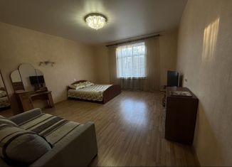 Сдаю в аренду однокомнатную квартиру, 46 м2, Выборг, улица Куйбышева, 7