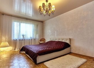 Продажа 3-ком. квартиры, 110 м2, Краснодар, 1-й проезд Стасова, 18, 1-й проезд Стасова