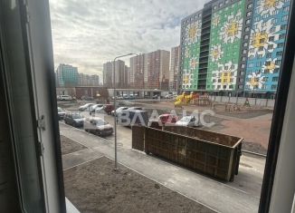 Продается 1-комнатная квартира, 38 м2, Мурино, улица Шоссе в Лаврики, 93, ЖК Ромашки