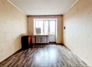 2-ком. квартира на продажу, 42 м2, Азнакаево, улица Булгар, 36