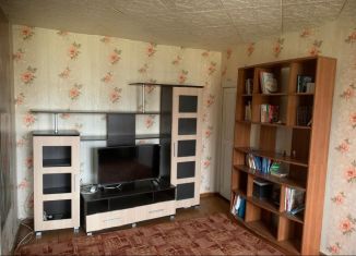 2-ком. квартира в аренду, 42 м2, Мыски, 8-й квартал, 4