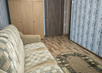 Сдаю в аренду 2-ком. квартиру, 47 м2, Брянск, Дятьковская улица, 111