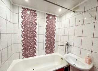 Продается 3-ком. квартира, 60.5 м2, Мурманск, улица Фадеев Ручей, 36, Первомайский округ