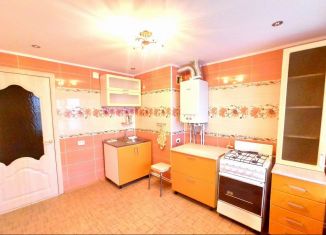 Продаю 3-ком. квартиру, 65.7 м2, Соль-Илецк, Орская улица, 167