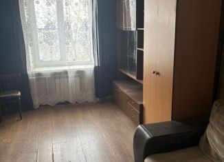 Продается однокомнатная квартира, 31 м2, Гатчина, улица Киргетова, 6