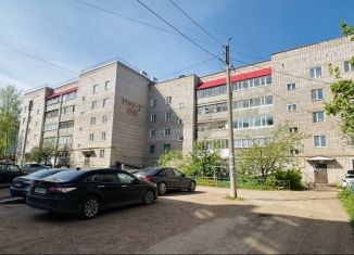 Продажа трехкомнатной квартиры, 59.7 м2, Бирск, улица Мира, 118