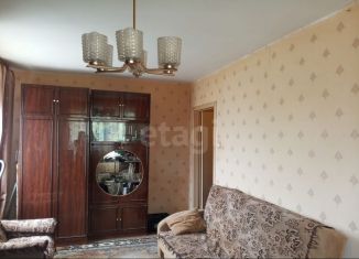 Продам 2-комнатную квартиру, 43.7 м2, Псковская область, улица Островских Молодогвардейцев, 2