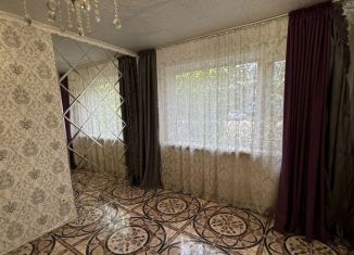 Продается 2-ком. квартира, 53 м2, Псков, Ротная улица, 33