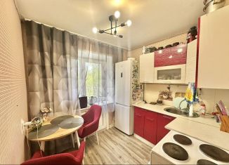 Продаю 2-ком. квартиру, 44.3 м2, Новокузнецк, улица Тореза, 43