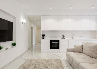 Трехкомнатная квартира на продажу, 101 м2, Сочи, Гагринская улица, 3/8, микрорайон Светлана