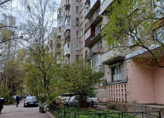 Продаю 3-ком. квартиру, 57.3 м2, Санкт-Петербург, Торжковская улица, 11, метро Пионерская
