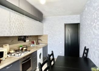 Трехкомнатная квартира на продажу, 70.8 м2, деревня Куюки, улица Ясная Поляна, 1, ЖК Микрорайон Яшьлек