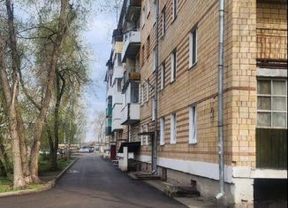 Продам двухкомнатную квартиру, 48.1 м2, поселок городского типа Шушенское, 1-й микрорайон, 3