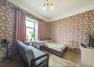 Трехкомнатная квартира на продажу, 99.8 м2, Санкт-Петербург, Центральный район, Невский проспект, 105