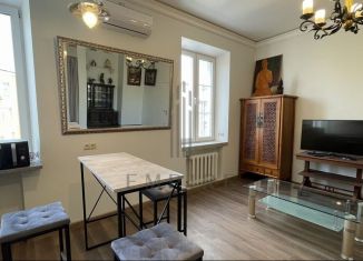 Сдается 2-комнатная квартира, 60 м2, Москва, Малая Бронная улица, 31/13, Пресненский район