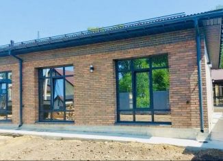 Продаю дом, 190 м2, посёлок Молодёжный, улица Иванишина, 2