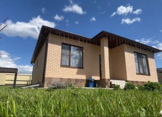 Сдается в аренду дом, 100 м2, Апшеронск, Берёзовая улица, 46