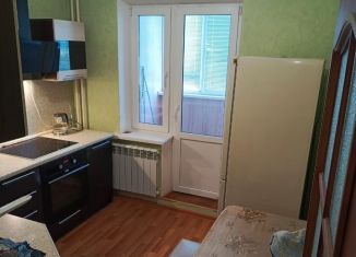 Сдам в аренду двухкомнатную квартиру, 58 м2, Астрахань, Зелёная улица, 1к5