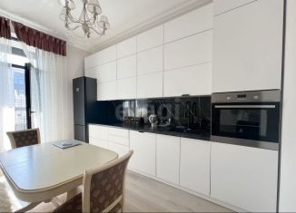 Продам 2-комнатную квартиру, 59.3 м2, Санкт-Петербург, улица Александра Матросова, 1, метро Лесная