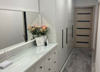 Продаю 2-ком. квартиру, 52 м2, поселок городского типа Стройкерамика, улица Анетты Басс, 13, ЖК Видный