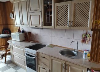 Сдам в аренду двухкомнатную квартиру, 50 м2, поселок городского типа Форос, улица Космонавтов, 24