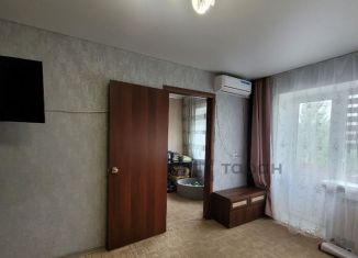 Продажа 2-ком. квартиры, 43.8 м2, Копейск, проспект Славы, 5