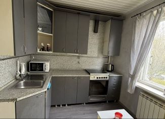 Продам трехкомнатную квартиру, 74 м2, Ленинградская область, Приморская улица, 56