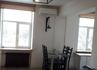 Сдам в аренду трехкомнатную квартиру, 78 м2, Псков, Вокзальная улица