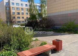 Продаю 3-ком. квартиру, 72.4 м2, посёлок Шушары, Ростовская улица, 3к2