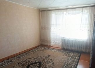 Продам двухкомнатную квартиру, 50.8 м2, поселок городского типа Новосемейкино, Советская улица, 46