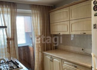 Продаю 3-комнатную квартиру, 72 м2, Светлогорск, улица Игашева, 1