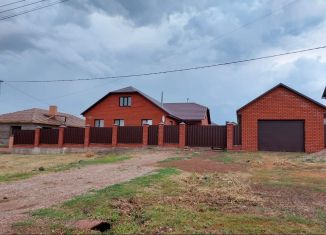 Продается дом, 135 м2, Туймазы, улица Василия Нортенко