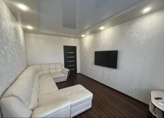 Сдаю 2-ком. квартиру, 68 м2, Амурская область, Артиллерийская улица, 35