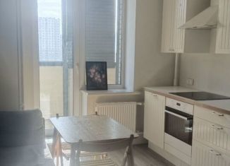 Сдам в аренду однокомнатную квартиру, 38.9 м2, Санкт-Петербург, улица Дыбенко, 11к3, метро Проспект Большевиков