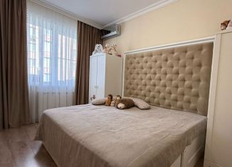 Продам 4-ком. квартиру, 120 м2, Ростов-на-Дону, проспект 40-летия Победы, 13/10, ЖК Голубые Ели