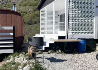 Сдается в аренду коттедж, 48 м2, Крым, Смешная улица, 1Е